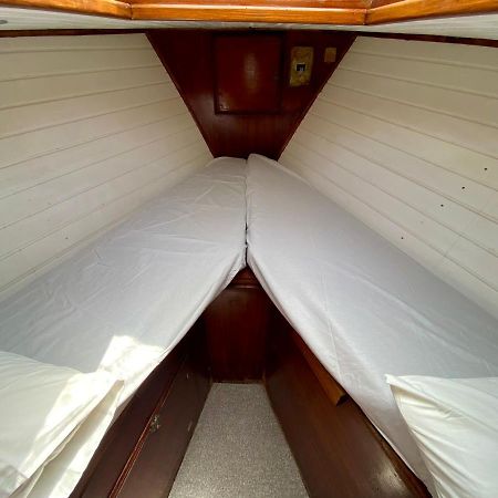 Fantastico Velero En Barcelona Sant Adria de Besos Exterior foto