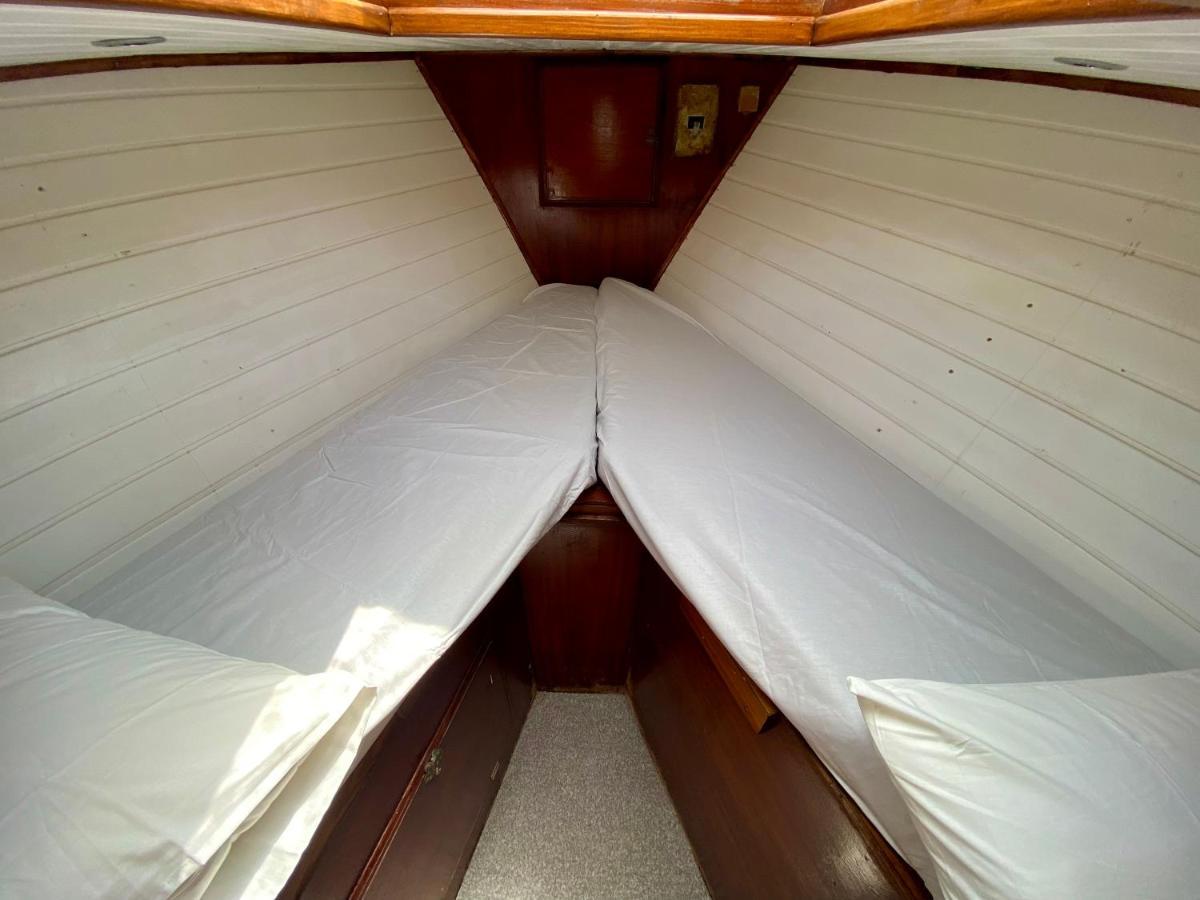Fantastico Velero En Barcelona Sant Adria de Besos Exterior foto