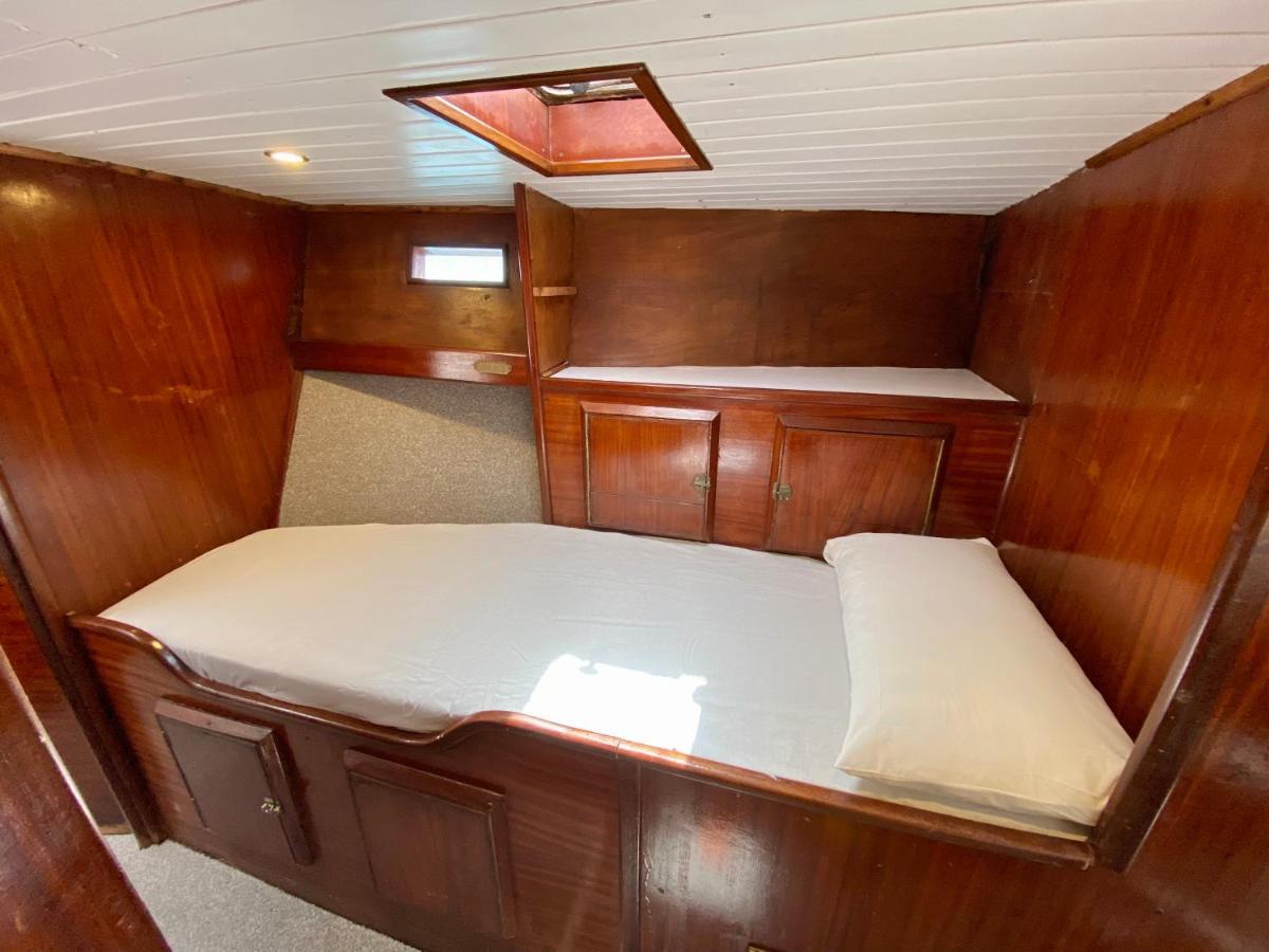 Fantastico Velero En Barcelona Sant Adria de Besos Exterior foto