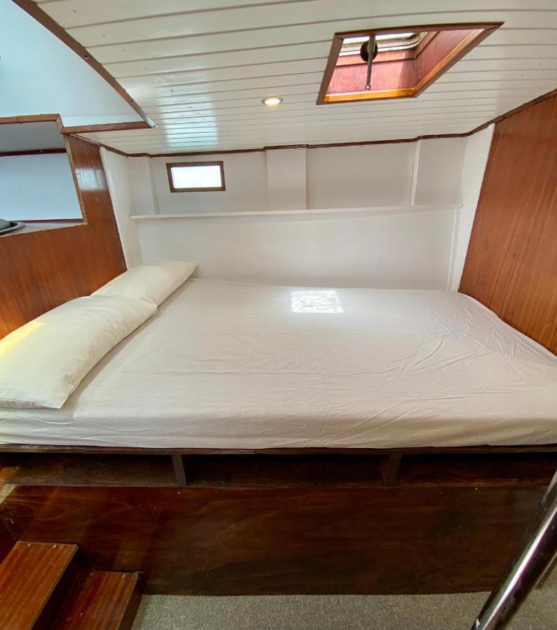 Fantastico Velero En Barcelona Sant Adria de Besos Exterior foto