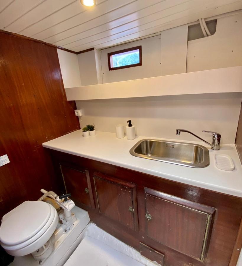 Fantastico Velero En Barcelona Sant Adria de Besos Exterior foto